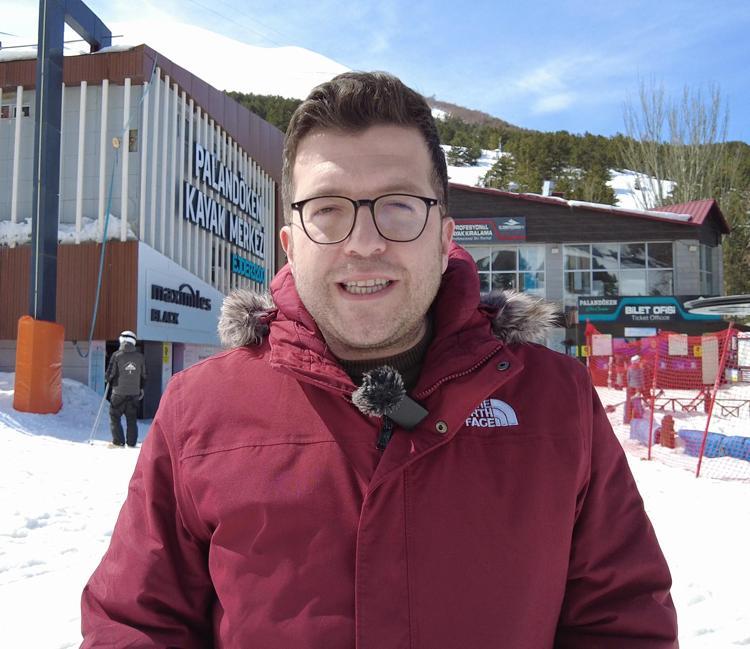 PİSTLERİMİZ TİŞÖRTLE KAYAK YAPILABİLECEK DURUMDA