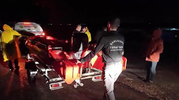 EĞİTİME BİR GÜN ARA