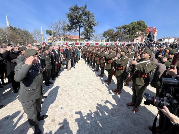 SELİMİYE MEYDANINDA SAVUNMA SANAYİ VE SİLAH SERGİSİ