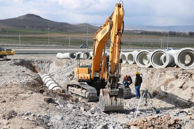 HEDEF, 40 KİLOMETRELİK YOL HAVZASI