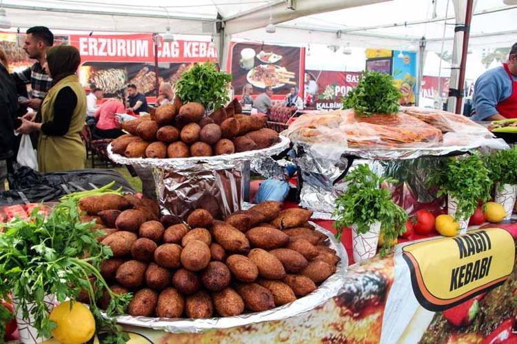 ADANA HAKKINDAKİ ÖN YARGILARIMIZ KALKTI