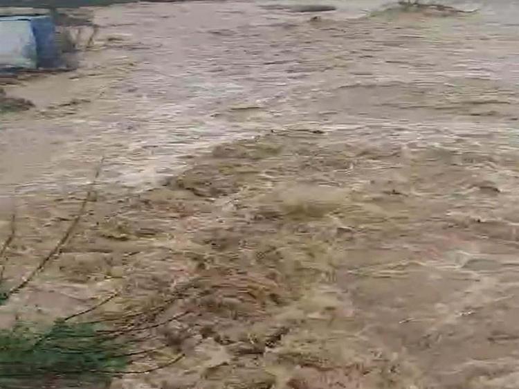 DERELER TAŞMA NOKTASINA GELDİ