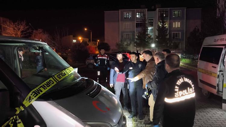 SİLAH ÇÖP KONTEYNERİNDE BULUNDU