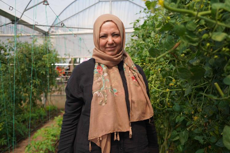 SERADA ÜRETİYOR, MUTFAKTA PAYLAŞIYORLAR