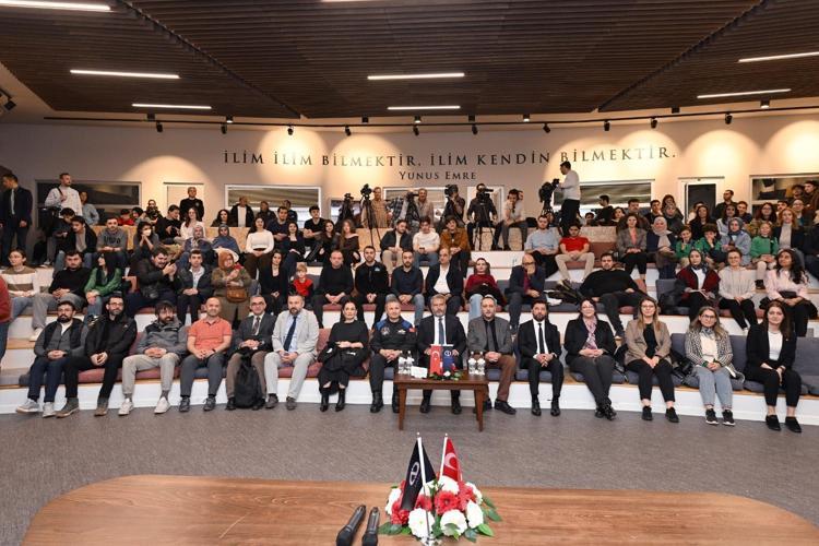 AYIN YÜZEYİNE İNME HEDEFİ