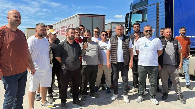 İNSANİ KOŞULLAR VE FAHİŞ FİYATLAR İSYAN ETTİRDİ