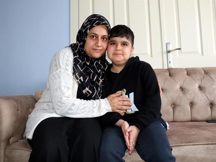 ‘LÜTFEN SESİMİ DUYUN