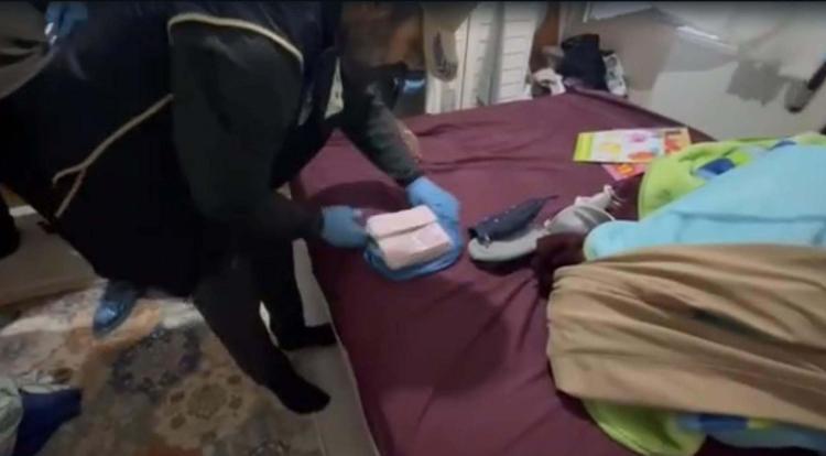 TELEFONLARI TUVALETE ATMIŞLAR