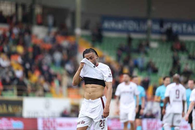 FOLCARELLİ CEZALI DURUMA DÜŞTÜ