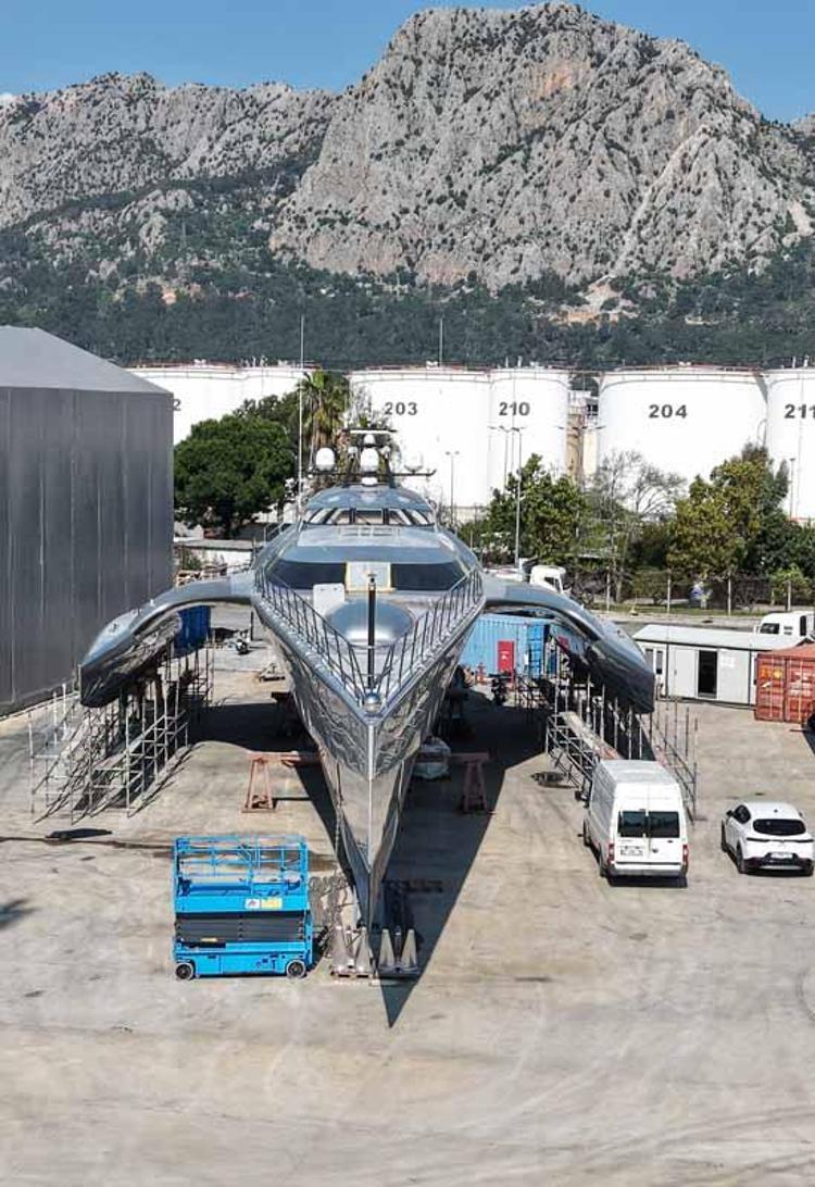 80 METRELİK DEV YAT ANTALYADA