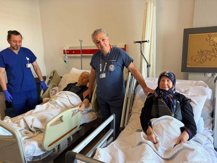 AMELİYATA GİRERKEN ÇOK DUYGUSAL OLDULAR