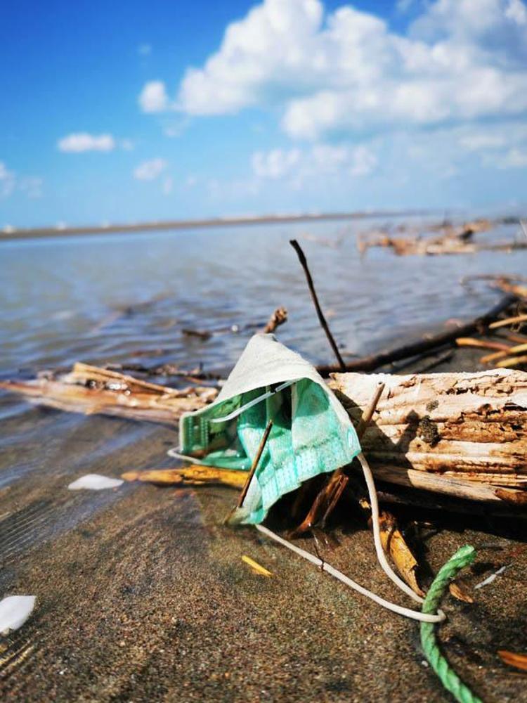 ARTIK YEMEK YANINDA TEK KULLANIMLIK SERVİS YOK