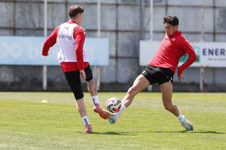 OLUMSUZ BİR ŞEY OLMADIĞI SÜRECE BEN BURADAYIM