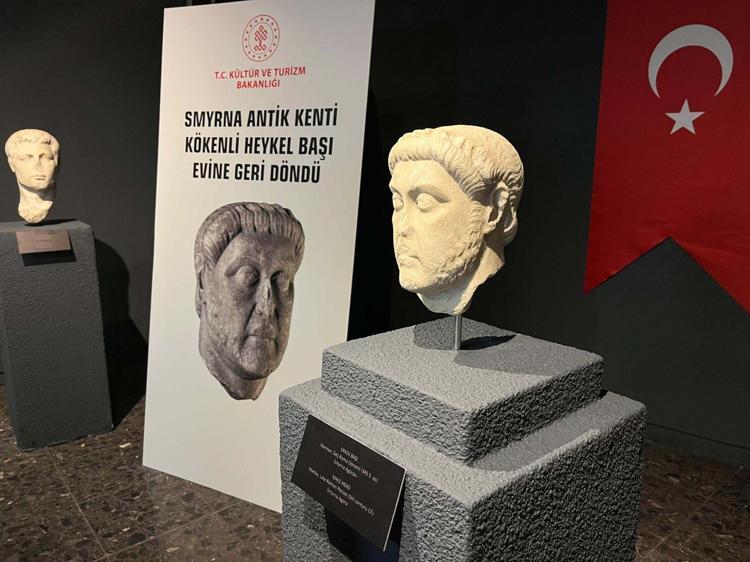 BÜYÜK KONSTANTİNDEN SONRAKİ SÜRECİN BİR STİLİNİ YANSITIYOR