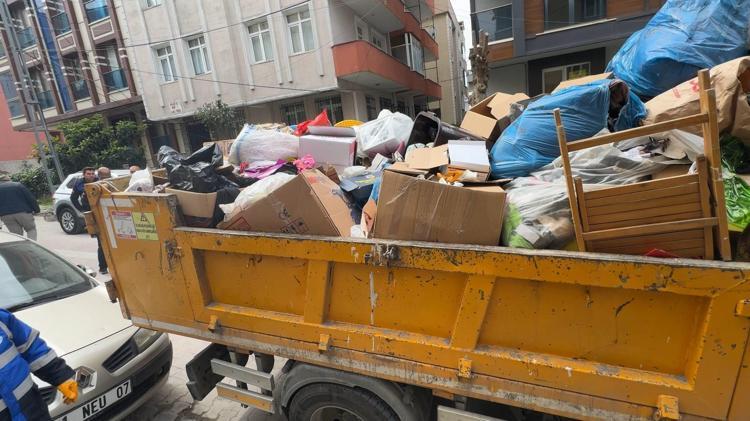 5 SAATTE 3 KAMYON ÇÖP ÇIKARILDI