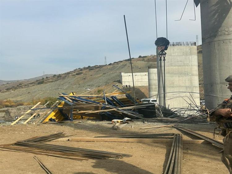 DAVADA TUTUKLU SANIK KALMADI