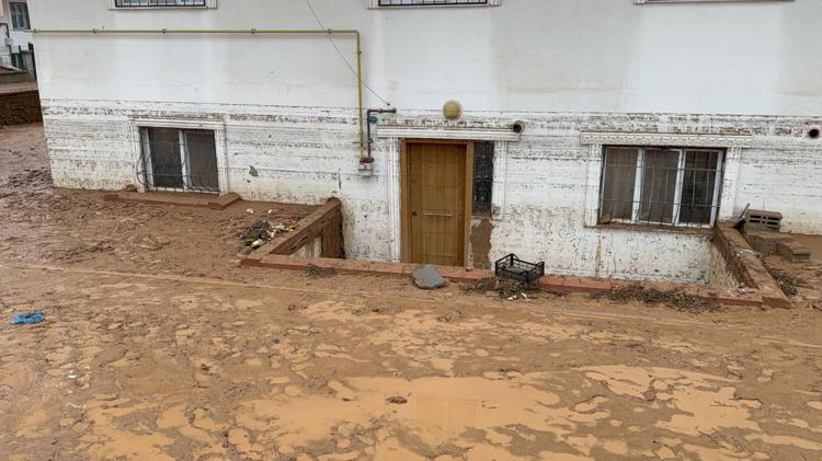 İKİ ÇOCUĞUMU ZOR KURTARDIM