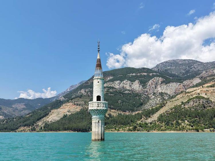 ‘HATIRALARIMIZ BU SULARIN ALTINDA’