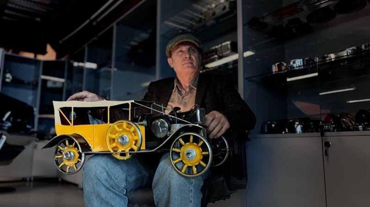 MECLİSTE SERGİ AÇMAK İSTERİM