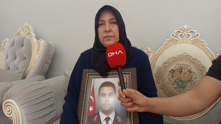 DUYGULANDIK, AĞLAMAYA BAŞLADIM