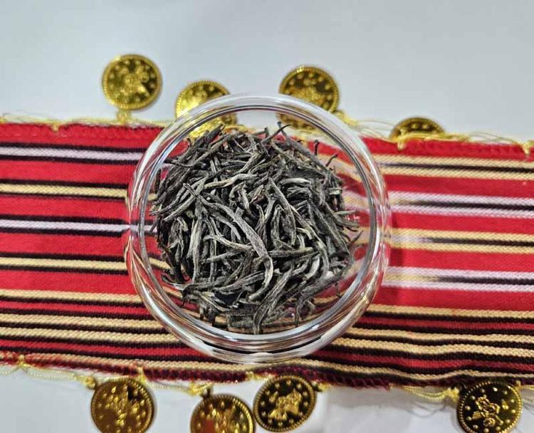 EL YAPIMI ÇAYLAR VE AZ MİKTARDA ÜRETİLEBİLİYOR