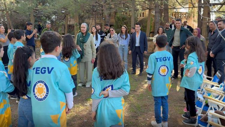 KARŞILIKLI HEDİYELER VERİLDİ