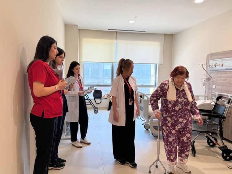 ‘ÖZEL SİSTEMLERLE TEDAVİ UYGULADIK