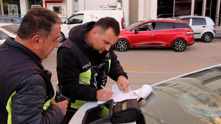 ÖNCE İMZALADI SONRA İNMEMEK İÇİN DİRENDİ