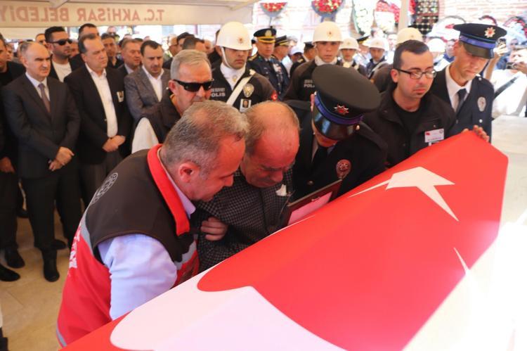 MANİSADA TOPRAĞA VERİLDİ