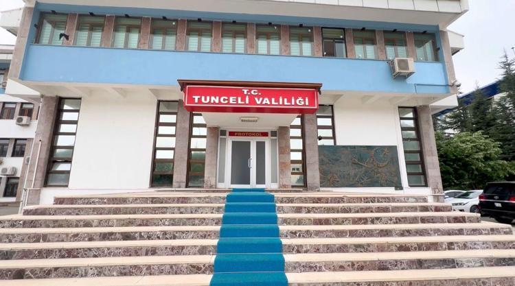 DÖNEMİN VALİSİ VE OĞLU İLE BİRLİKTE 12 ŞÜPHELİ TUTUKLANDI
