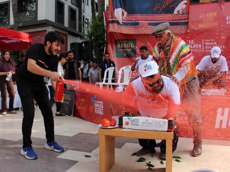 YARIŞMACILARA ALTIN ÖDÜLÜ