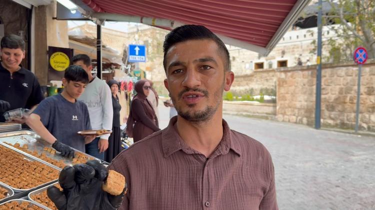 SÜRYANİ ÇÖREĞİ, ALYA VE CİHANIN KAHVALTISI