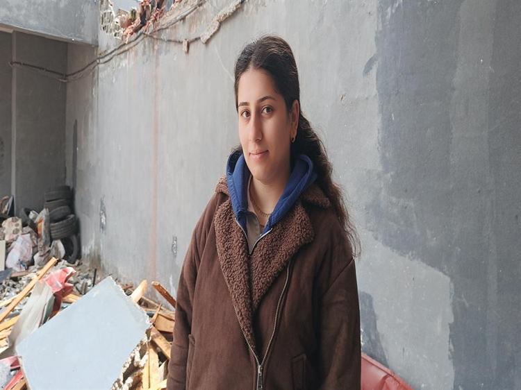 ‘NE DIŞARI ÇIKABİLDİK NE İÇERİDE KALABİLDİK’
