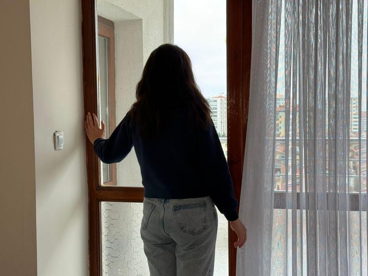 KÜÇÜK OĞLUMU ÖLDÜRMEKLE TEHDİT ETTİ