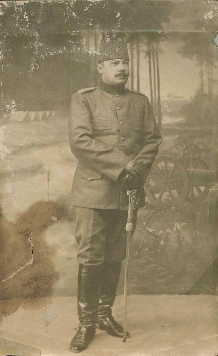 O TARİHTEN SONRA AİLEMİZİN ELİNDE HÜSEYİN AVNİ BEYDEN BİR MEKTUP MAALESEF YOK