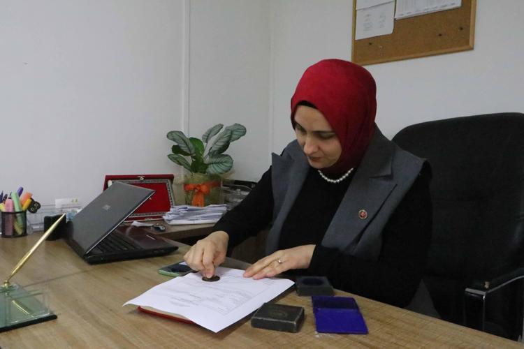 ‘MAHALLEMİZİN İLK KADIN MUHTARIYIM’