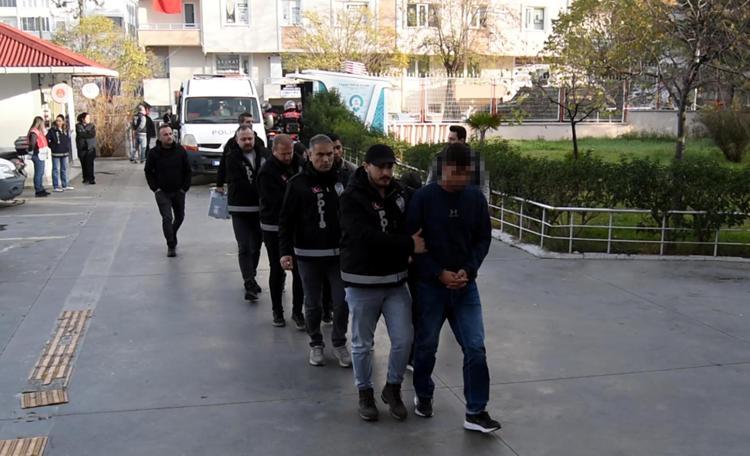 16 YAŞINDAKİ N.B.NİN TABANCASINDAN ÇIKAN KURŞUNLA ÖLDÜ