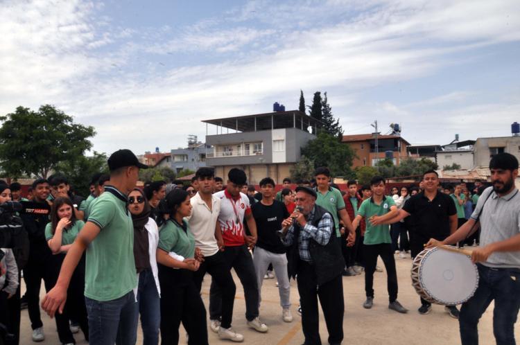 HİLALNUR GÜRBÜZ: SPORLA GELECEK İNŞA ETMEK İSTİYORUZ