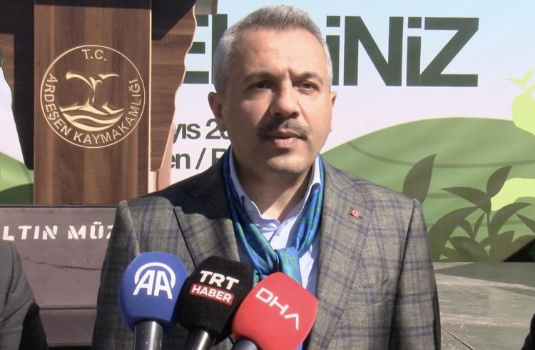 ‘BİZİM İÇİN RİZEDE ÇAY YEŞİLİN ADIDIR’