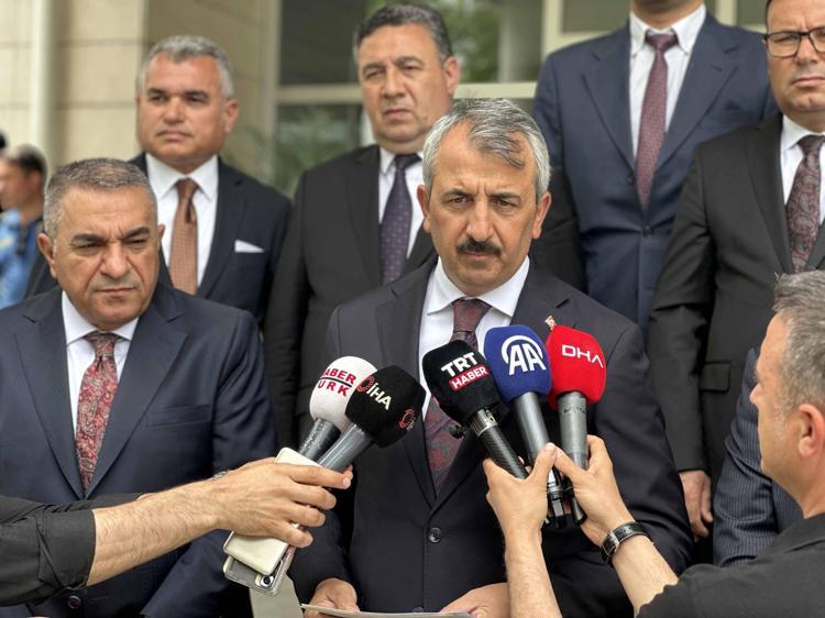 GEÇEN SEZON 4 MİLYON 786 BİN YOLCU GİRİŞ-ÇIKIŞ YAPTI