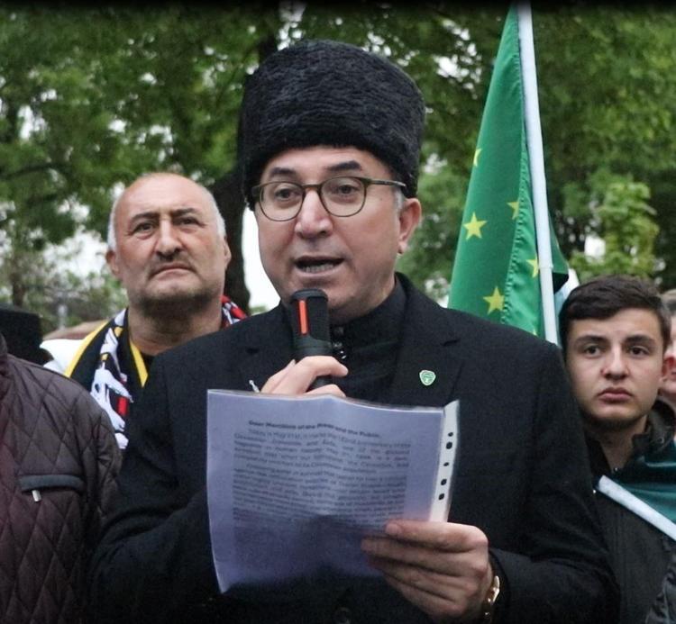 ‘ÇERKESLER DİLLERİNİ VE KÜLTÜRLERİNİ KAYBETME TEHDİDİ İLE KARŞI KARŞIYADIR’