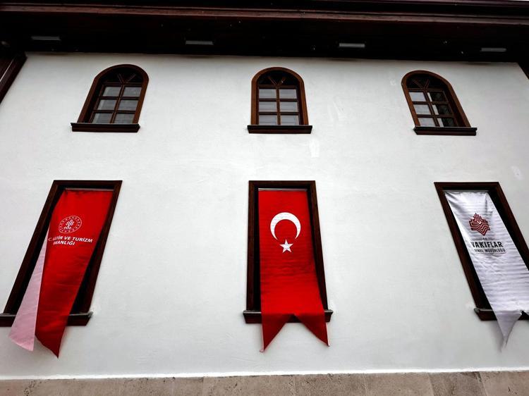 TARİHİ VE KÜLTÜREL DEĞERLERİ BU ŞEHİRLE BULUŞTURMAK ÇOK ÖNEMLİ