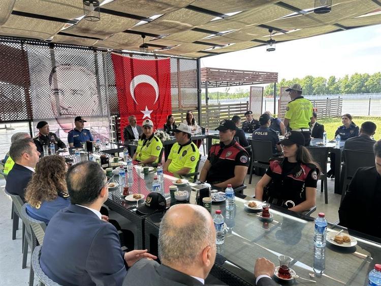 GÜMRÜKLERDE 416 PERSONELLE 24 SAAT ESASINA GÖRE ÇALIŞMA