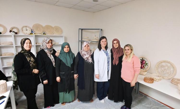 ‘ÜRETEREK ÇEVRELERİNE KATKI SAĞLIYORLAR’