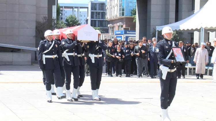 ŞEREFLİ HATIRASI BİZE MAZİ OLARAK KALDI
