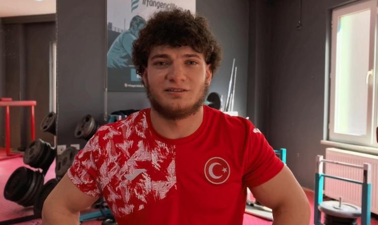 YENİLMEZ BİR TARİH YAZMAK İSTİYORUM
