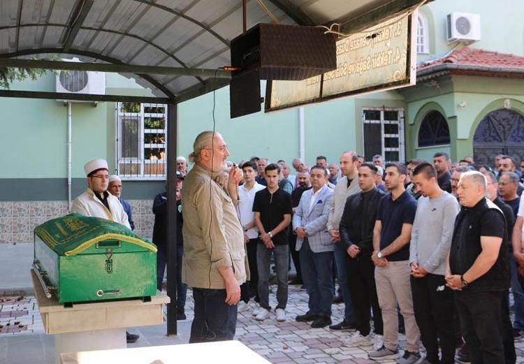 GÖZYAŞLARIYLA SON YOLCULUĞUNA UĞURLANDI