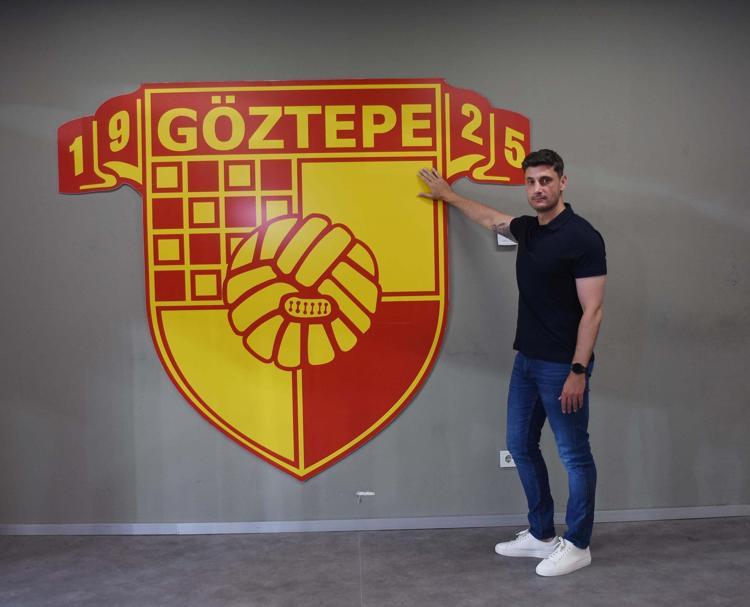 BEN FUTBOLCUYKEN, GENÇLER TOP TOPLAYICIYDI