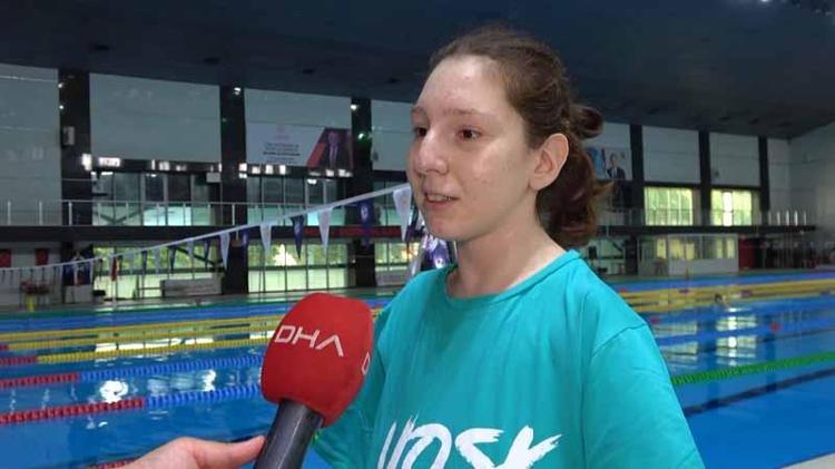 ‘ÜLKEMİ TEMSİL EDİP, BAYRAĞIMI DALGALANDIRDIĞIM İÇİN MUTLUYUM’