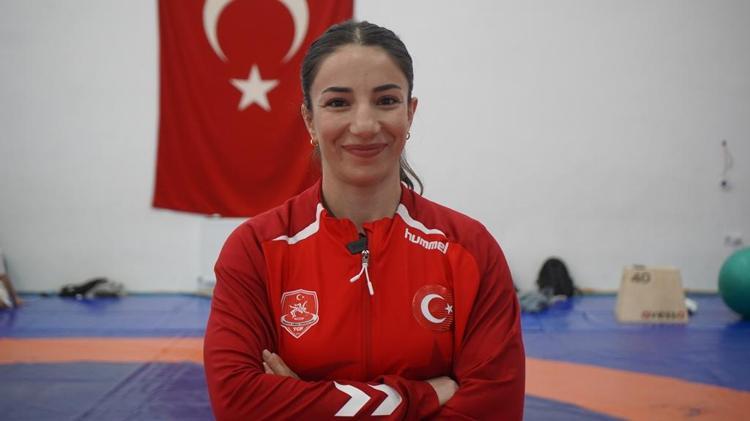 KADIN GÜREŞİNDE İLKLERE İMZA ATIYORUZ
